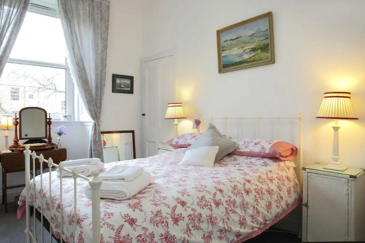 アパート 5 Star Beautiful & Vintage, Spacious Apt In Chic Location! エディンバラ イギリス