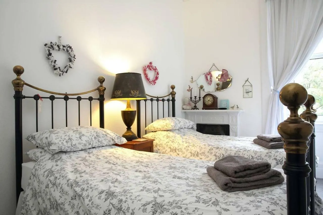 アパート 5 Star Beautiful & Vintage, Spacious Apt In Chic Location! エディンバラ